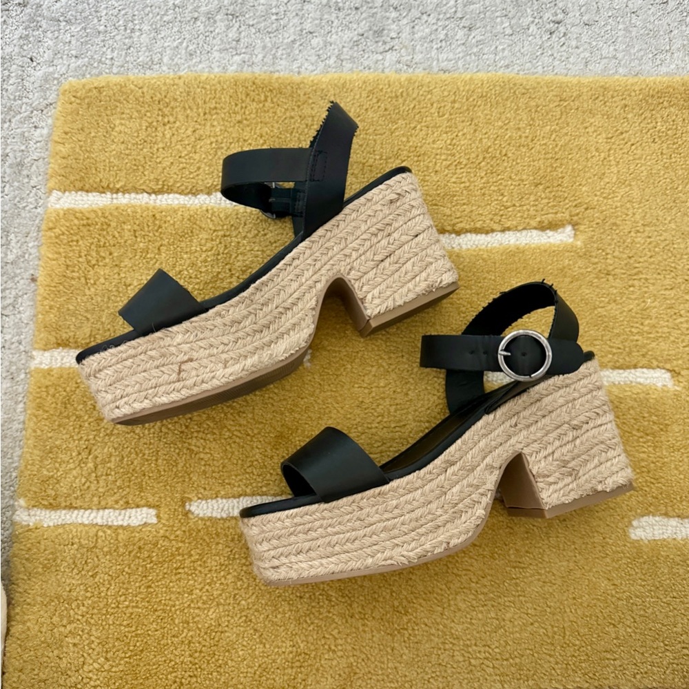 Black Platform Heels | MIA